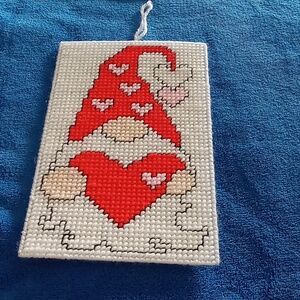 Valentine gnome wall hanging
